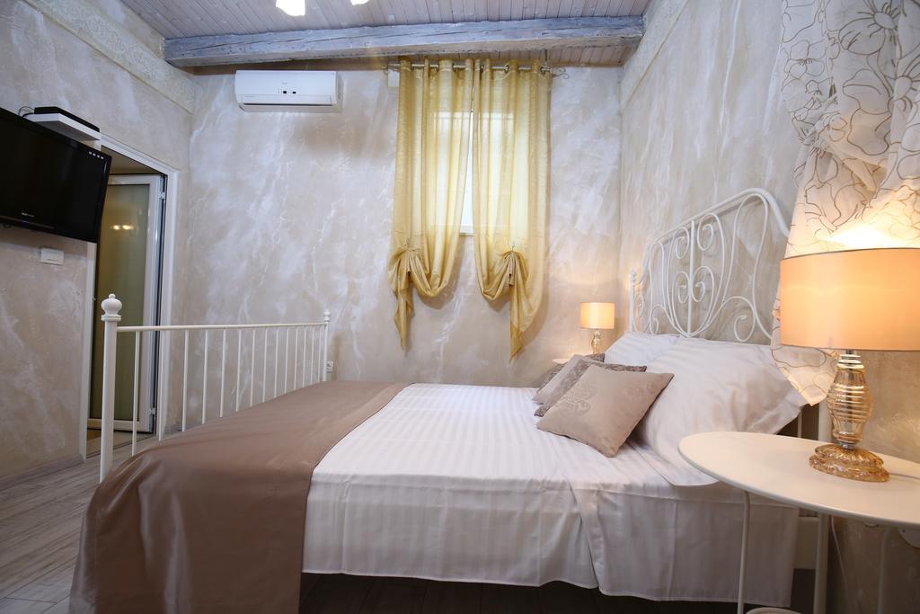 Luxury Lidija Rooms Spalato Esterno foto