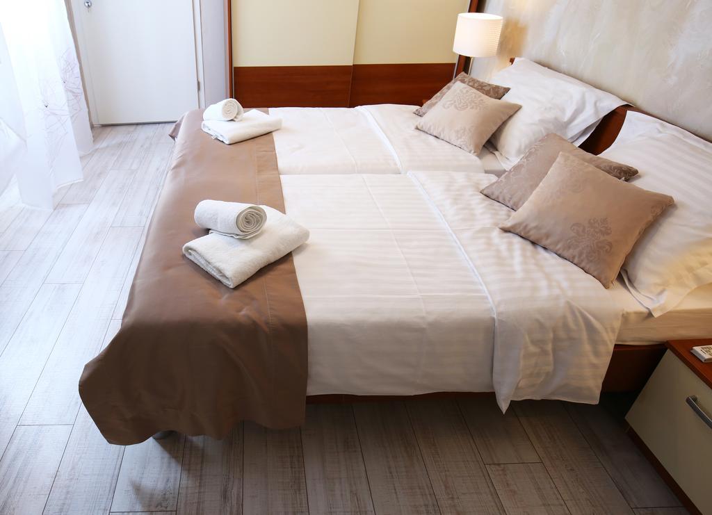 Luxury Lidija Rooms Spalato Esterno foto